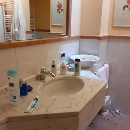 Vakantiehuis Nel Vigneto E Nei Boschi *