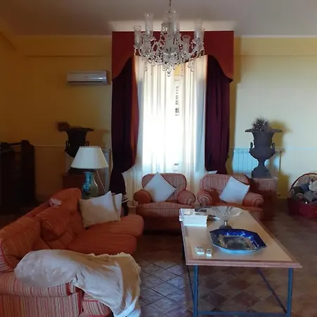 Nel Vigneto E Nei Boschi *