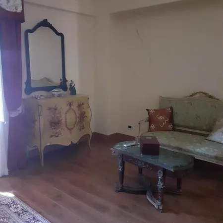 Nel Vigneto E Nei Boschi